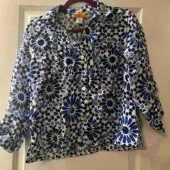 6P gorgeous blue and white button up blouse - Picture 2 of 11